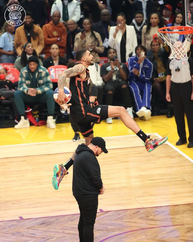 的缺席也