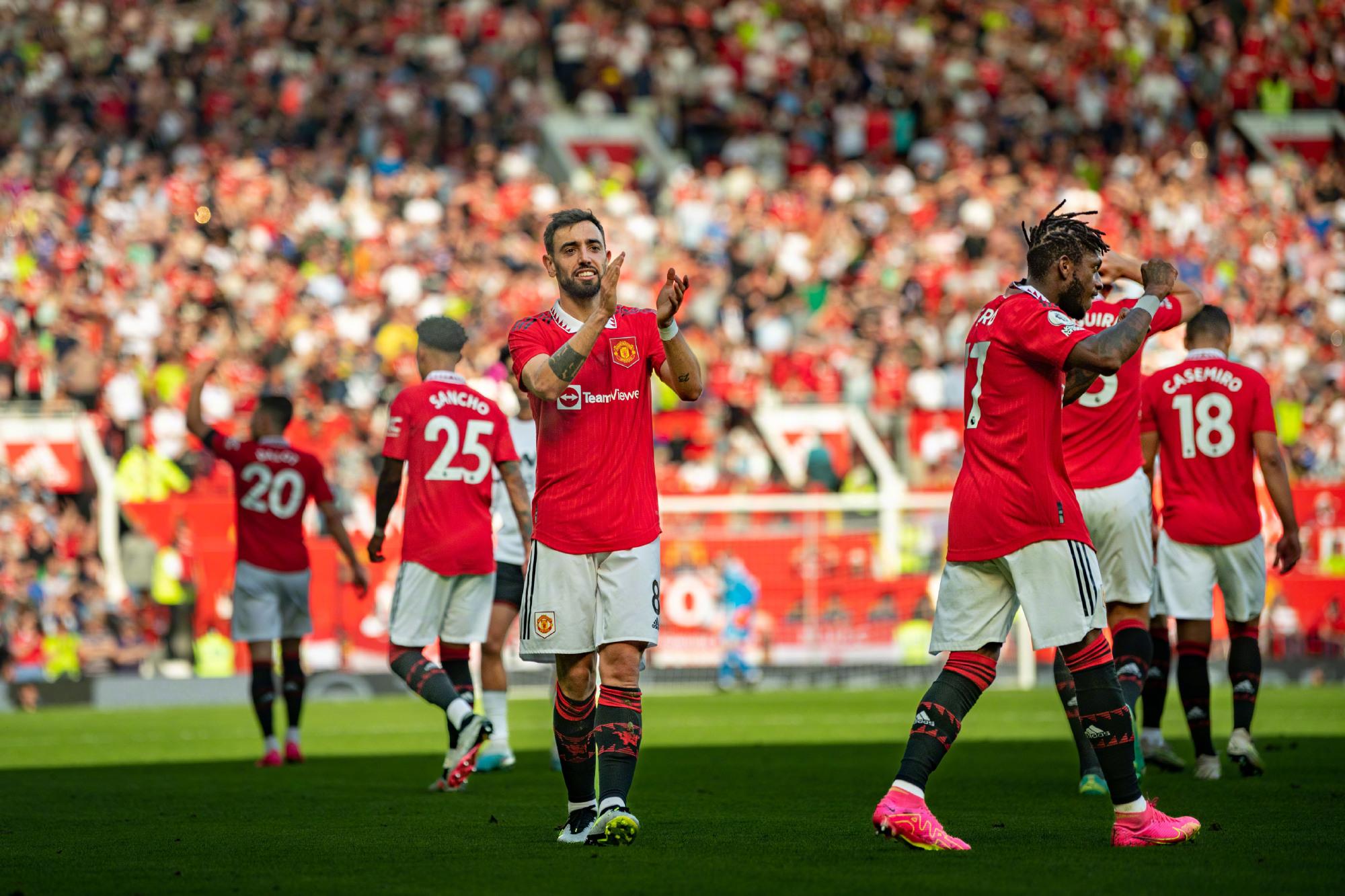 他曾效力于 他曾效力于